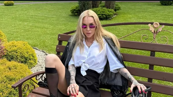 Дерзкое мини, соблазн и огонь в глазах: горячая Морозюк привлекла внимание и попала в сердца фанов