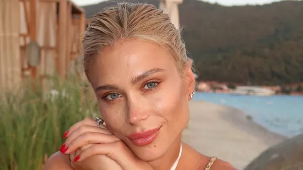 Пассия Конопли похвасталась эффектной фигурой – рельефный пресс ошеломил поклонников