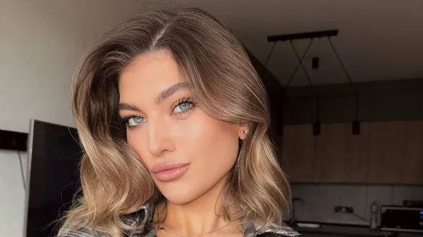 Пассия Притулы на волне страсти разорвала сеть горячим моментом – упругие ягодицы в центре внимания