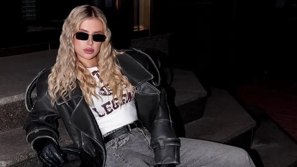 С микрофоном и мечтами – ведущая Шахтера отметила День журналиста с проникновенным признанием