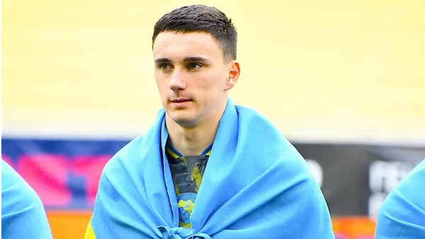 "Хочу фізичні дані, як у ван Дейка": захисник Руху про поразку від Динамо і грішок у клубі