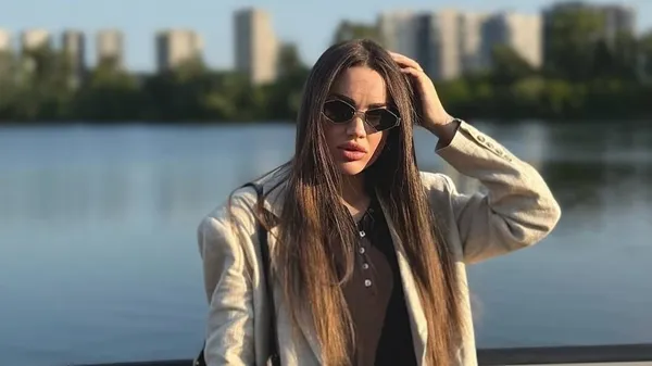 Пасія захисника Зорі блиснула чарівним шиком на черговому виході – чуттєвий вибух елегантності