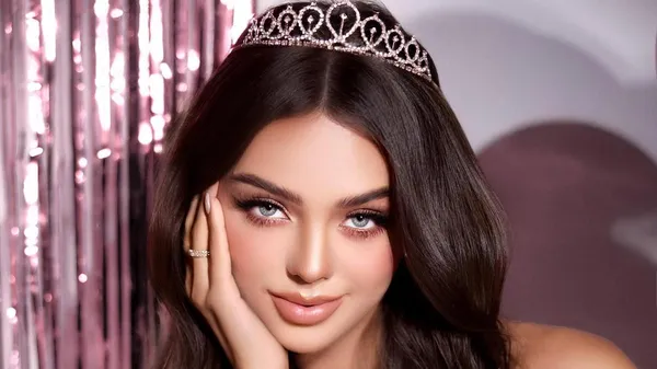 Ослепительная украинская модель – жена вратаря экзотической сборной: оставила своего бомбардира ради мамы