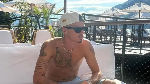 Син Бекхема розлучився після бурхливого роману: невже в будинок легенди повернеться спокій