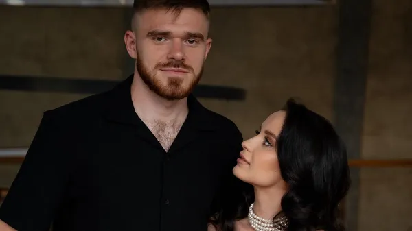 Кохана захисника збірної України не стрималась з ним прямо на стадіоні – безмежна пристрасть