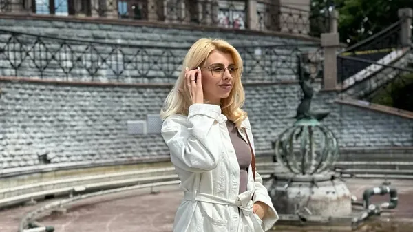 Любка Петряка в горячем образе зажигает курорт – как возлюбленная футболиста затмила пейзажи