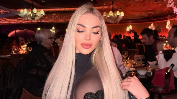 Провокаційна любка Алефіренка зухвало зваблює соковитим бюстом – солодкий смак спокуси