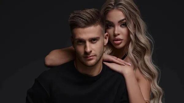 Коли серця бʼються в унісон: Алефіренко з музою розпалили стрічки Інстаграму полумʼям кохання