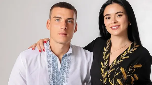 Лунин засыпал любимую цветами и эмоциями – идеальная формула внимания и бескомпромиссной романтики