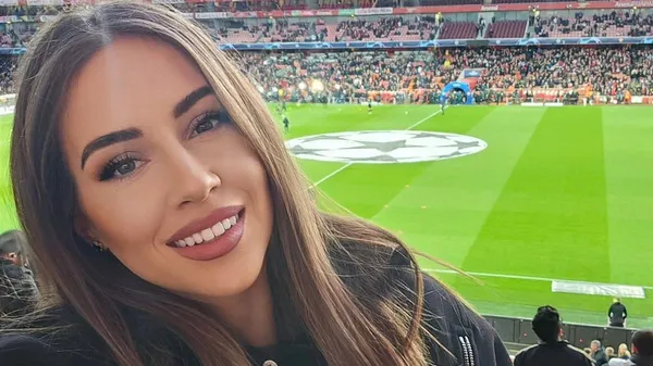 Найсексапільніша футбольна ведуча покинула відомий клуб – її порівнюють з пасією гравця Шахтаря