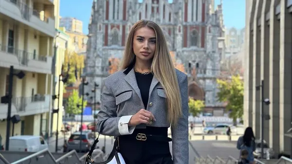 Возлюбленная Лучкевича наслаждается европейским вайбом: несколько минут на кофе и для себя – это святое