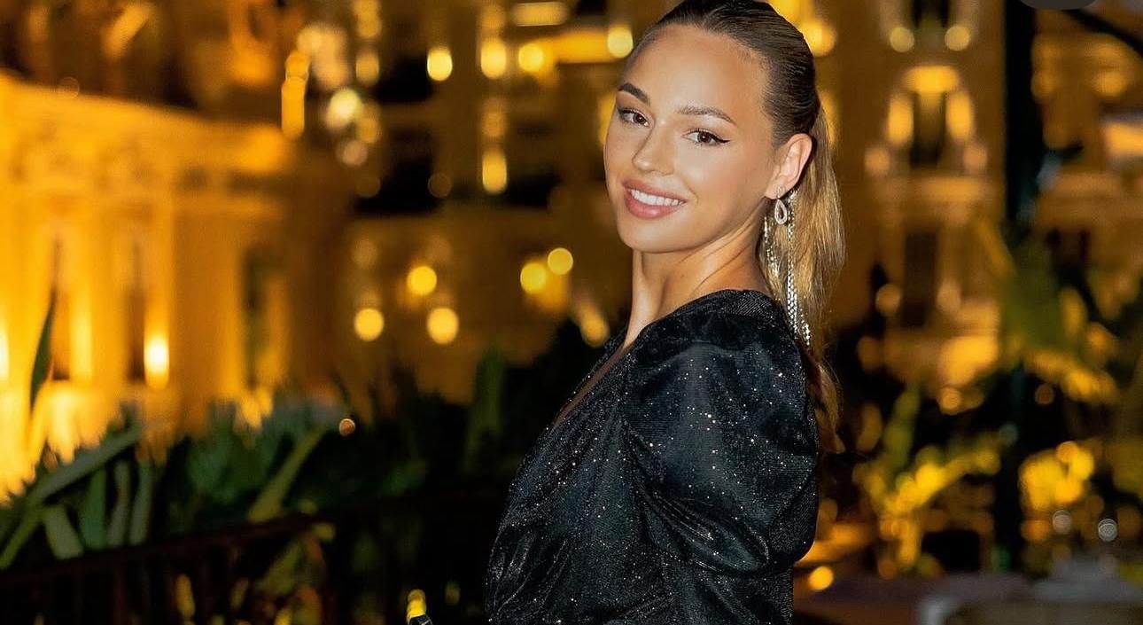 Билодид в образе, говорящем стилем и уверенностью – невероятное фото