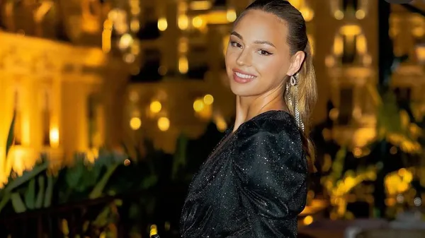 Билодид в образе, говорящем стилем и уверенностью – невероятное фото