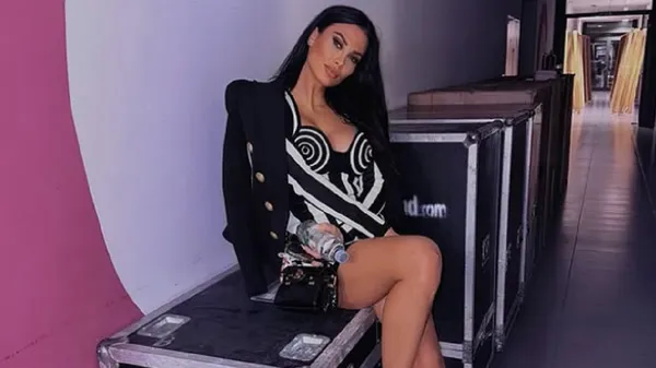 Леопардова зваба: кохана екс-гравця Динамо рознесла мережу гарячими формами на пляжі