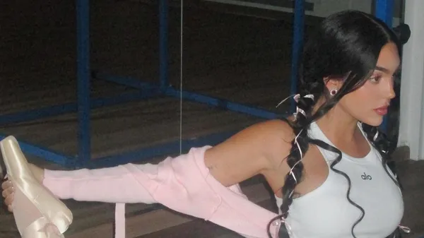 Фанати Роналду в захваті від феєричної появи Джорджини на червоній доріжці: "Вона вагітна?"