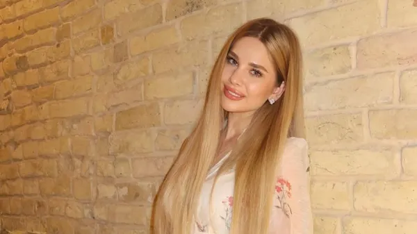 Забарная затмила Нью-Йорк магическим изяществом – романтика на фоне американского мегаполиса