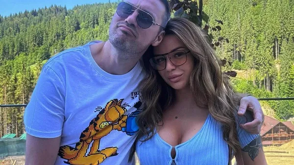 Пишногруда дівчина Мілевського оголюється досхочу, Артем не відстає – ці форми бентежать і фанаток