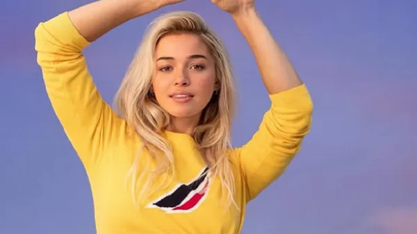 Гімнастка-мільйонерка показала сексуальну естетику на пляжі: гарячі фото розривають інтернет