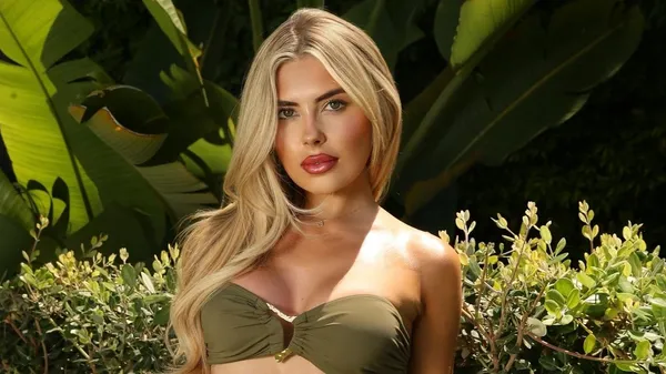 Партнер Мудрика покинув розкішну модель під час КЧС-2025: загадкові натяки на зраду