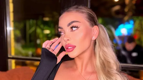 Яскрава дівчина Алефіренка затьмарила соцмережі ефектною появою – вся увага прикута лише до неї