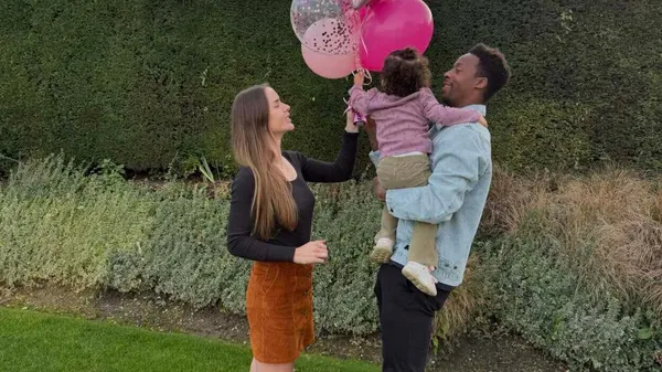 Чоловік Світоліної мило привітав її з 4-річчям шлюбу – донька теж в кадрі: "Моя найбільша перемога"