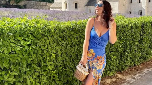 Ракицька дивує фігурою в леопардовій сукні під час канікул в Італії: коментарі посипалися миттєво