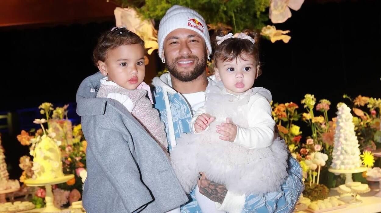 Неймар шокировал фанатов авто за 63 миллиона: на нем ездить запрещено – спорткар, как у Бэтмена