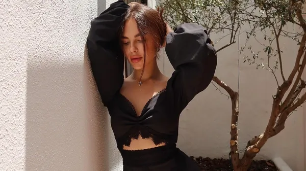 Донька легенди Динамо показала, як прощається з Шапаренком: до сліз – їхнє маля теж уже сумує