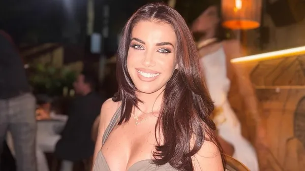 Горячую спортивную журналистку укусила акула – беременная от экс-звезды НБА: "Я думала, это была медуза"