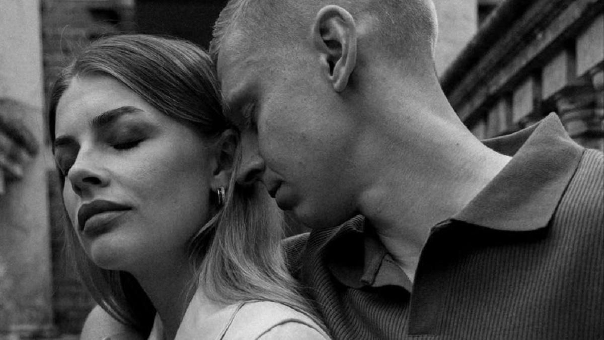 Зинченко рассказал о самом тяжелом периоде: "Иногда у жены спадает маска – было очень больно и стыдно"