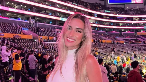 Екс-волейболістка у леопардовій спокусі підкорює мережу – те, що безперечно заслуговує на увагу