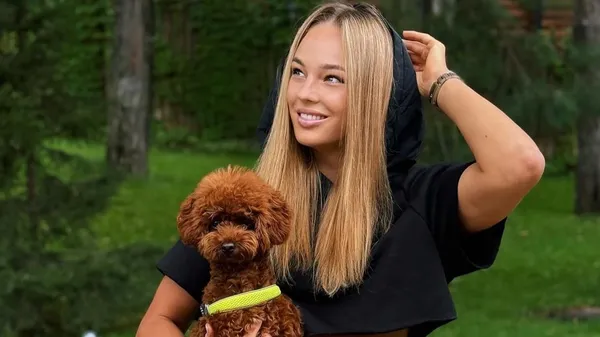 Билодид растворилась в летнем вечере – спортивная, расслабленная и безупречна