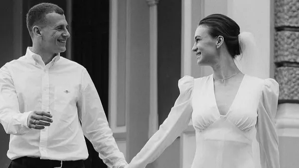 Кохана Брагару подарувала йому первістка – неймовірні кадри щастя з пологового