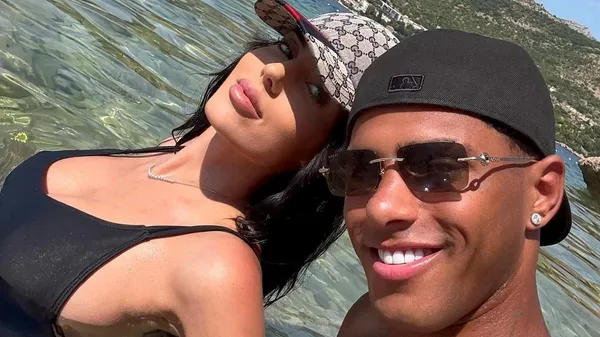 Зраджений зірка Шахтаря несподівано засвітив батьківство – забив гол і звернувся до красуні