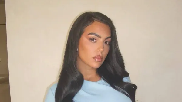 За пределами приличия: знойная любка Роналду показала опасную сторону своей сексуальности