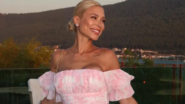 Женственность как сила – жена Конопли поразила чувственным видео и глубоким посылом