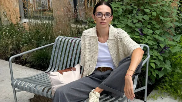 Партнерка захисника Полісся огорнула стрічку м'якою провокацією в дусі пристрасті: курортна ейфорія