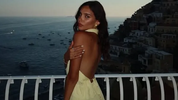 Партнерка зірки Ман Сіті показала, як виглядає елітний релакс: грація, блиск і засмага у стилі люкс