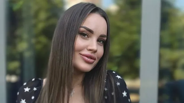 Муза Кірюханцева зачарувала сонячними знімками в Інстаграмі – естетика щирості й краси