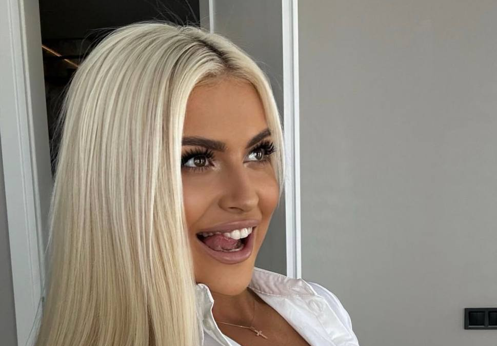 Пасія Велетня підкорює вечірній Київ: ніжність і зухвалість в одному образі