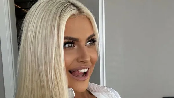 Пасія Велетня підкорює вечірній Київ: ніжність і зухвалість в одному образі