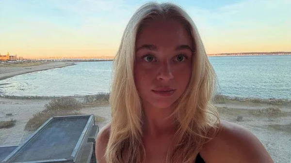 Гаряча футболістка розірвала контракт з клубом через трансфер коханого: РБ Лейпциг має її взяти