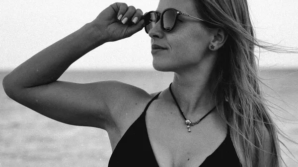 Українська футболістка стала суддею топ-рівня: спекотний новий образ – кличуть на Олімпіаду