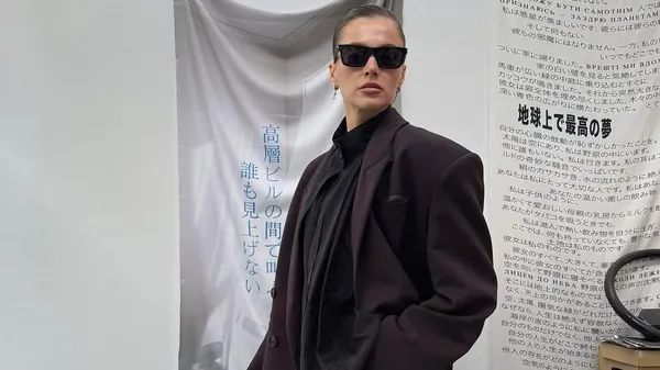 Муза Дубінчака – зелена королева стилю у вишукано-авангардному образі