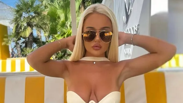 Фанатка МЮ роздражнила фанів пікантним образом – максимум спокуси