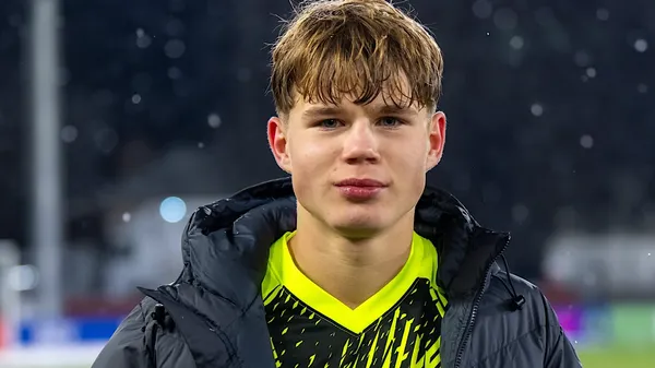 "Перша зарплатня? Мало що можна купити за ці гроші": хавбек Полісся на прізвисько "Кара"