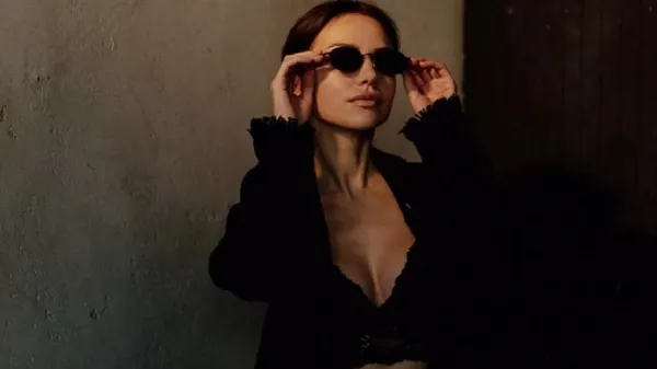 Екс-зірка Динамо несподівано завершив у 29 років – кайфує з гарячою брюнеткою в Барселоні та Парижі