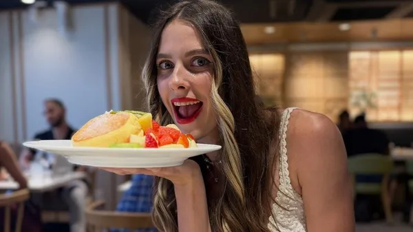 "Спляча Королева": Магучіх у свій день розриває Японію – всім цікава лише українська красуня