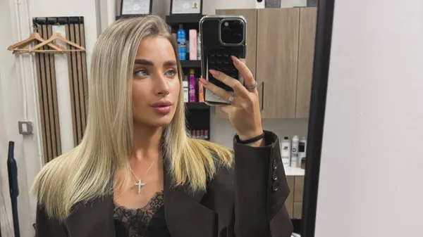 Українська каратистка милує око невимушеною зухвалістю – спортивна зірка у гарячому кежуал