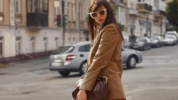 Дружина Піхальонка розцвіла на відпочинку: краса полонила мережу – довела, що розкіш у простоті